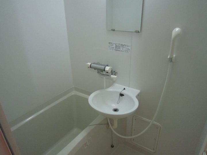 レオパレス仙港Aの風呂