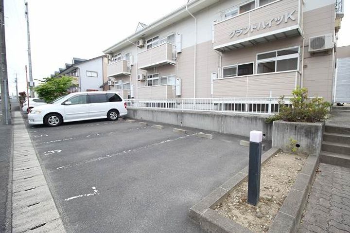 グランドハイツKの外観