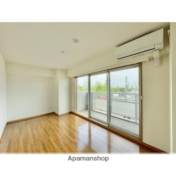 ケンズコート303の居間