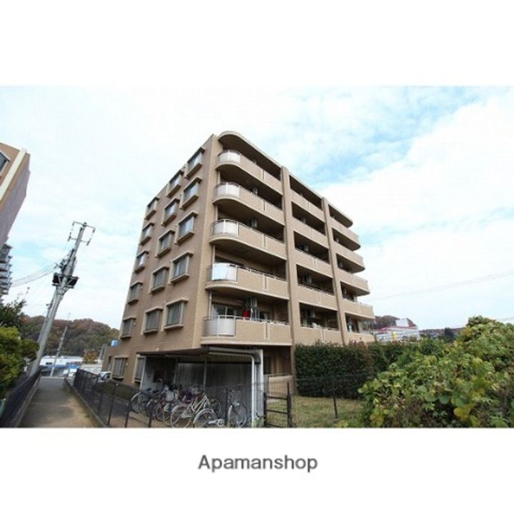 ラルシュ市名坂601の外観