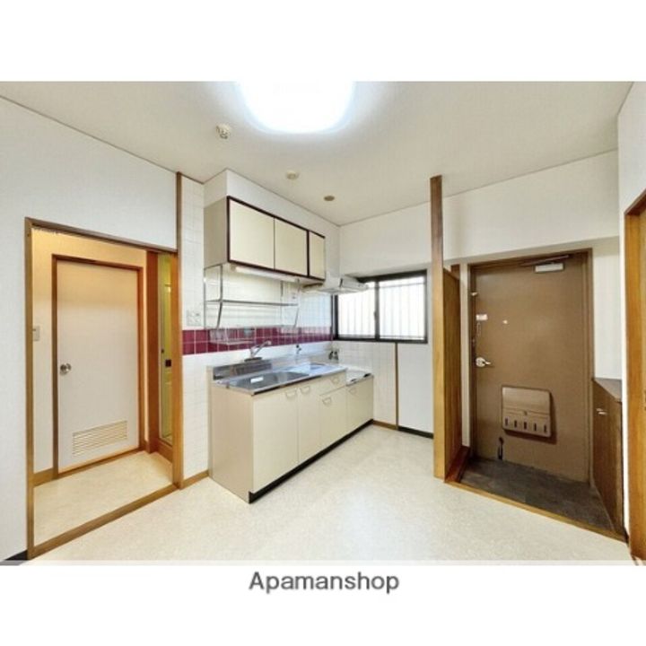 裳榮ハイツ206のキッチン
