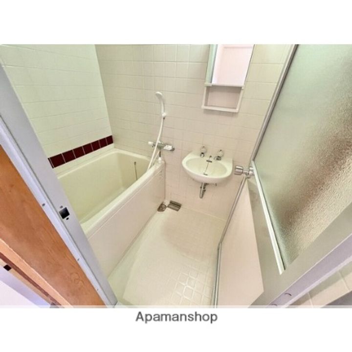 裳榮ハイツ206の風呂