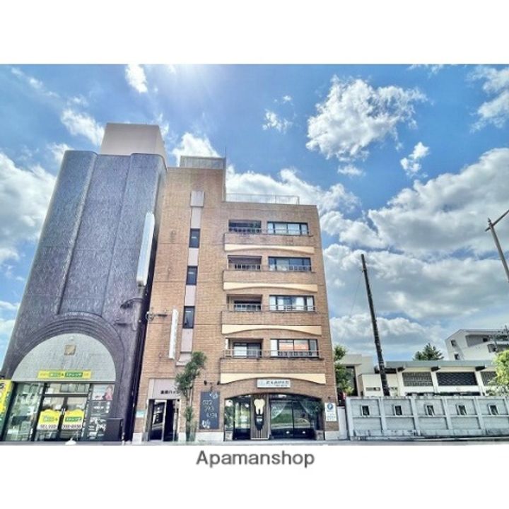 裳榮ハイツ206の外観