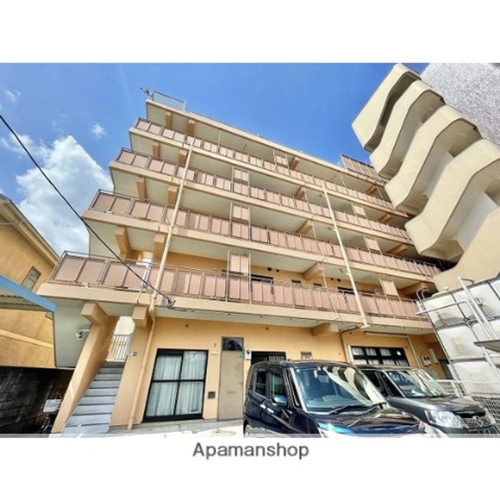 裳榮ハイツ206の外観