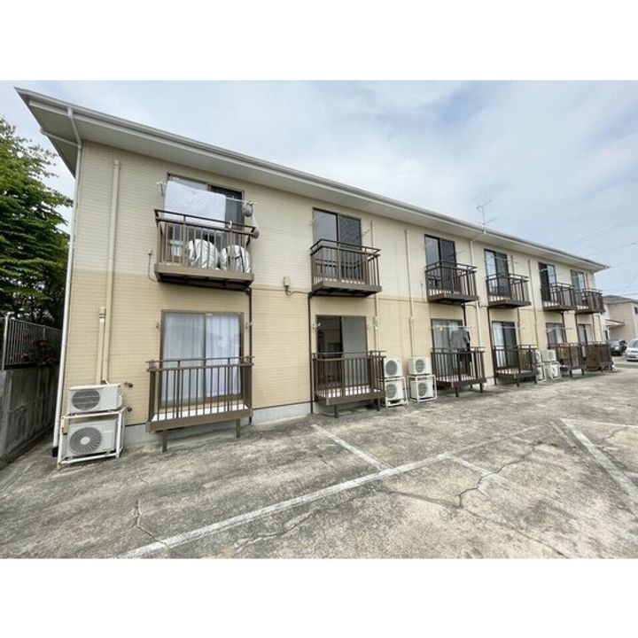 サンビレッジ泉201の外観