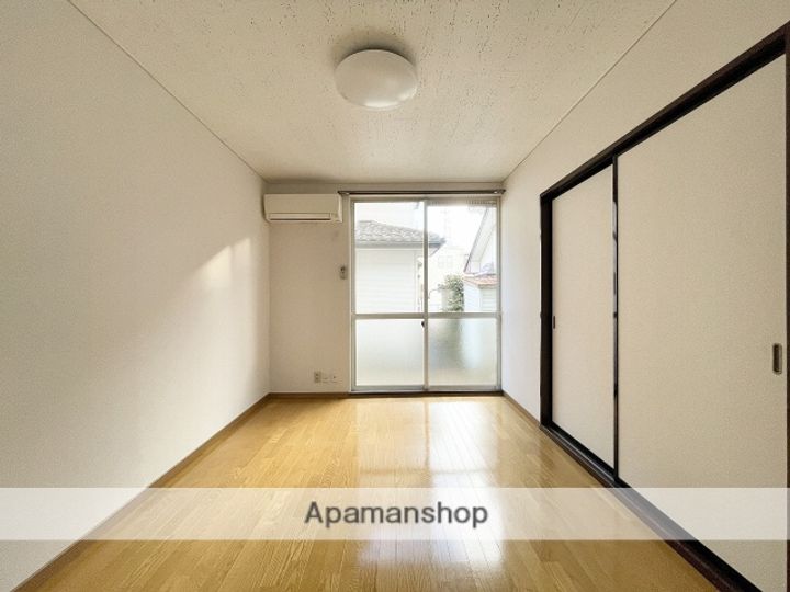 アネックス南光台の居間