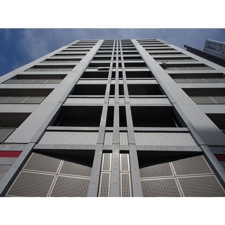 ヴィアーレ勾当台Ⅱの外観