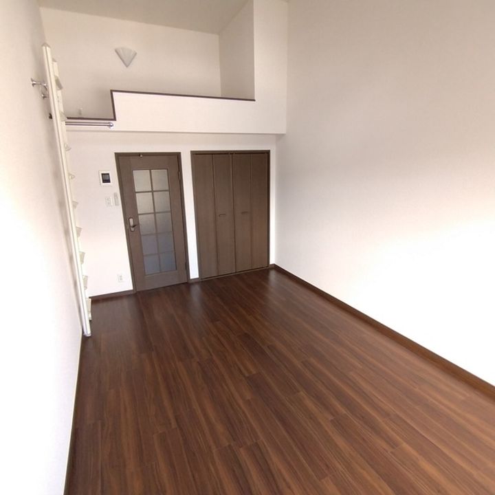 ベルパーク南吉成Bの居間