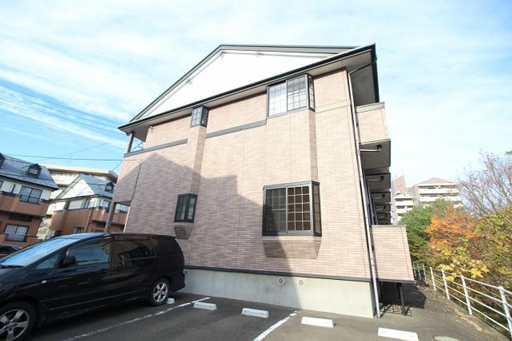 サンヒルズ国見四番館の外観