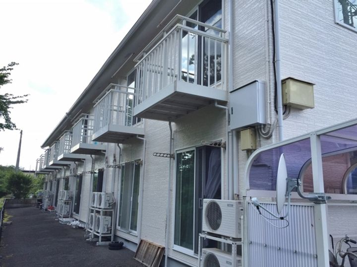 ハイツロックラージAの外観