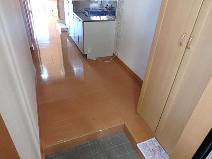 伊藤賃貸住宅 WESTの玄関