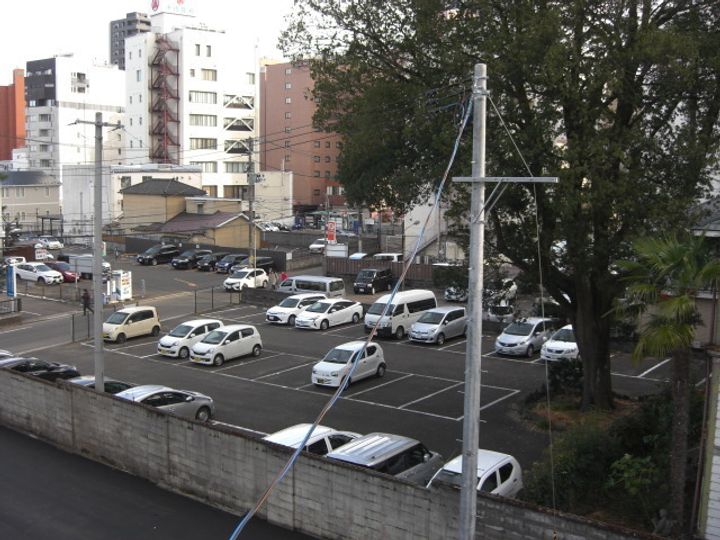 ウルス花京院Aの周辺