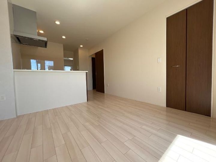 レジデンス吉岡201の居間