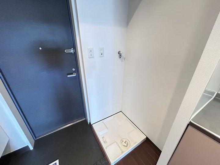 レジディア仙台原ノ町の玄関