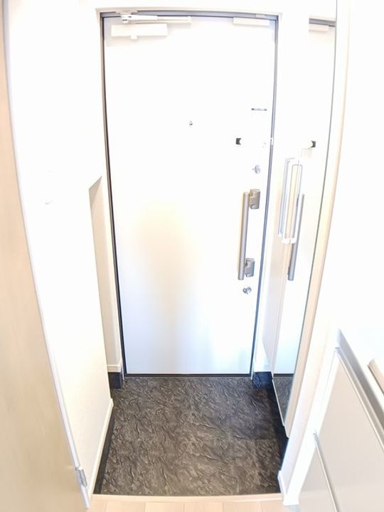 ルミエールAの玄関