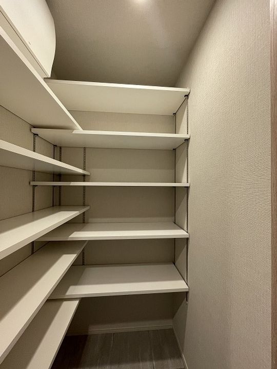 シーズンフラッツ青葉通一番町の内装