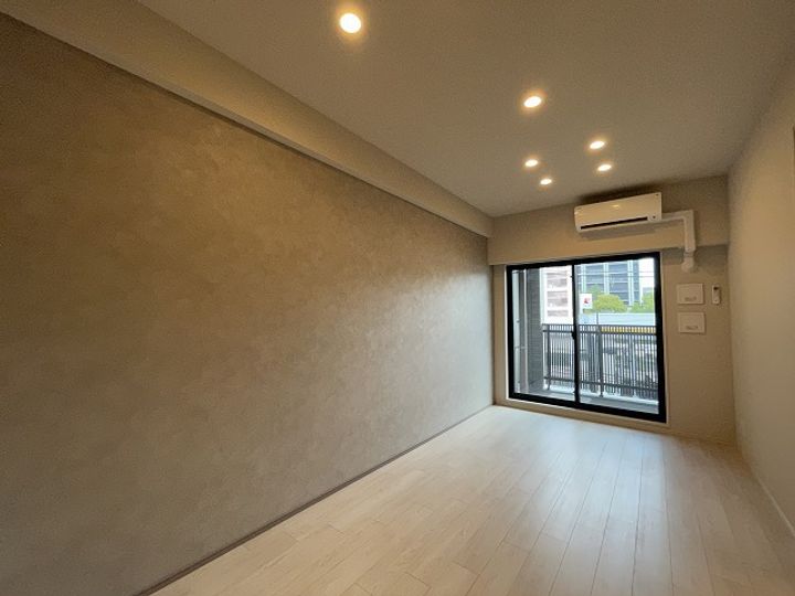 シーズンフラッツ青葉通一番町0304の居間
