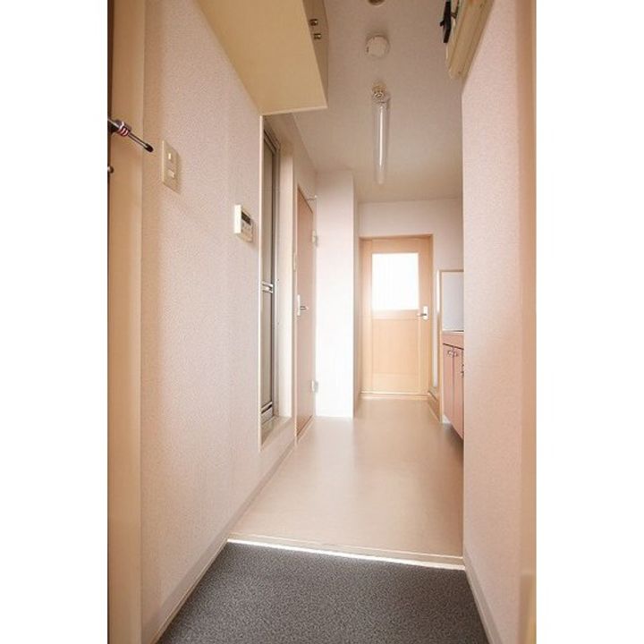 コンフォート五橋ステーション302の玄関