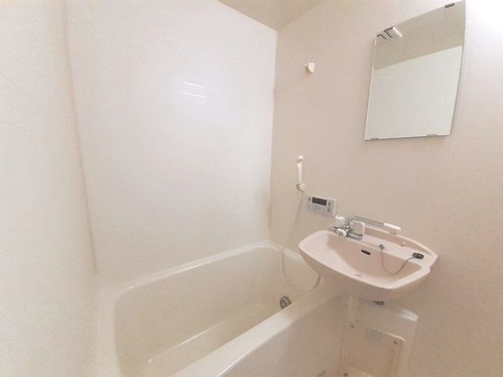 マイルストーン石名坂の風呂