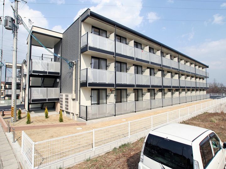 レオパレスセントグレースB112の外観