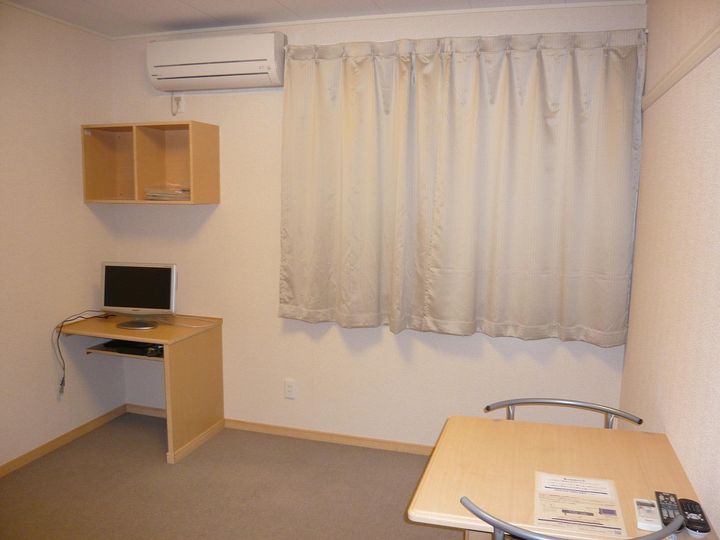 レオネクストプランドール リヴ204の居間