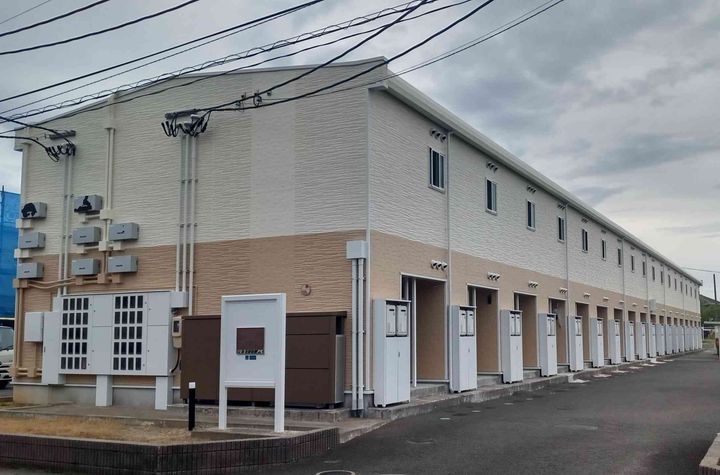 レオパレス仙港A108の外観