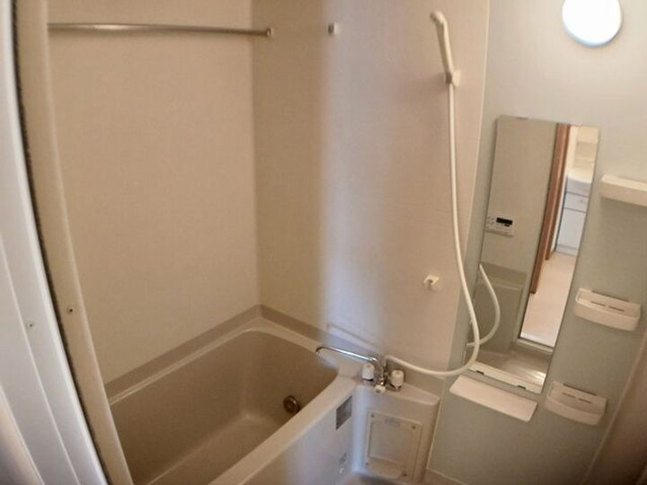 グラシアスEの風呂