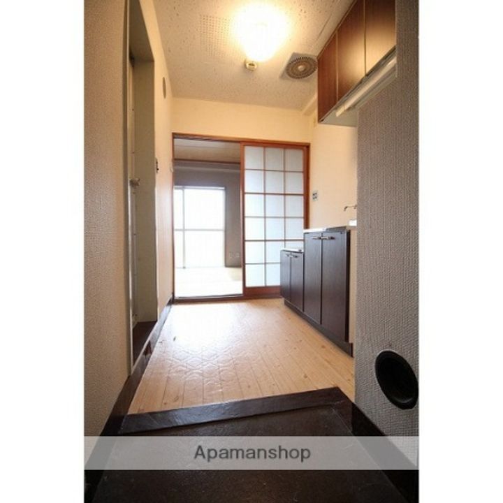 オイゼンビルの玄関