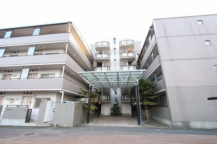 フレンドリー壱番館の外観
