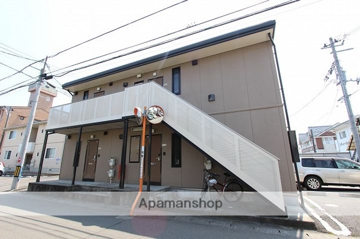 コーポスズキ中倉の外観