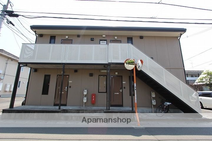 コーポスズキ中倉の外観