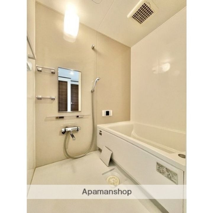 ラド・ヒュース リンドラ203の風呂