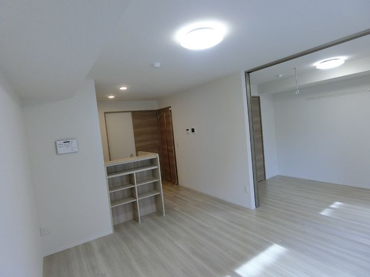 エルタスコート成田町の居間