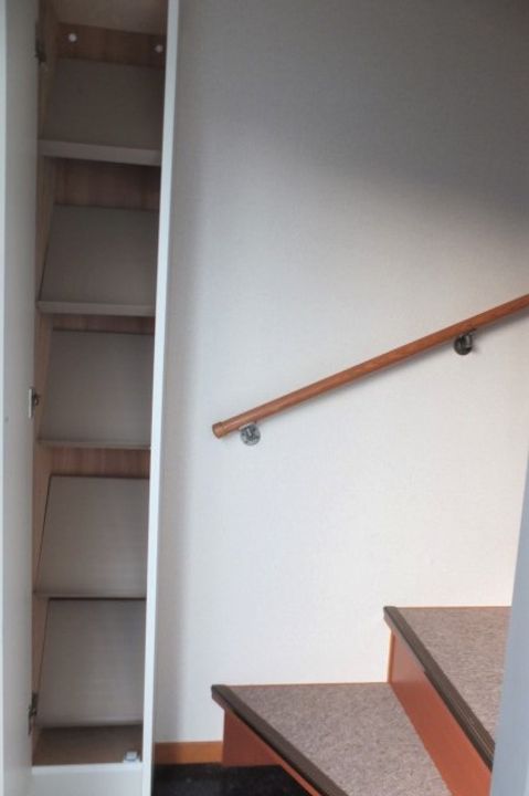 レオパレス留ヶ谷211の玄関