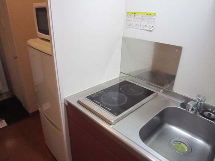 レオパレスツルカメ荘104のキッチン