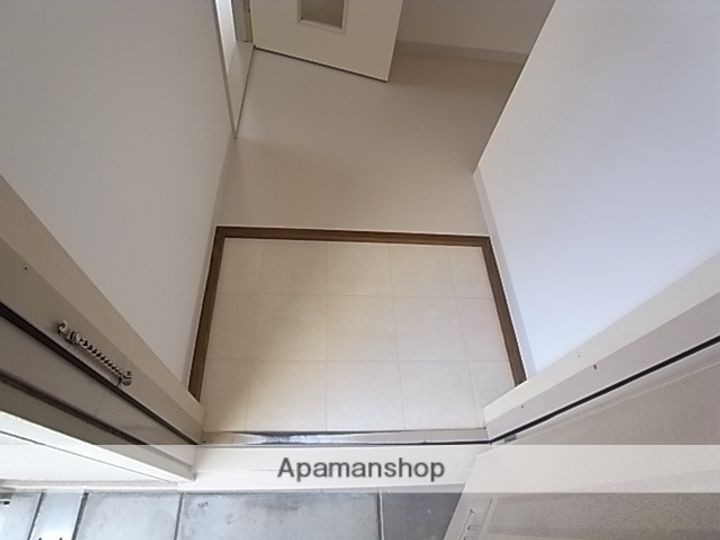 ソレイユ利府中央201の玄関