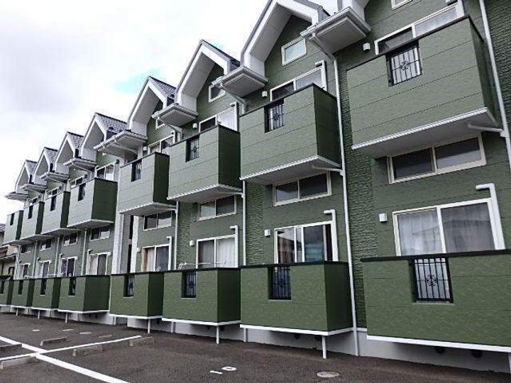 宮城県仙台市宮城野区新田東5丁目の賃貸アパートの外観