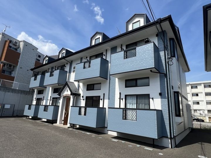 宮城県仙台市宮城野区原町5丁目の賃貸アパートの外観