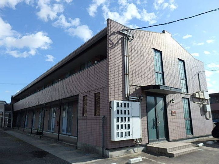 宮城県多賀城市八幡字庚田の賃貸アパートの外観