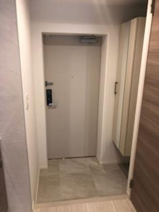 ロージェ泉中央の玄関