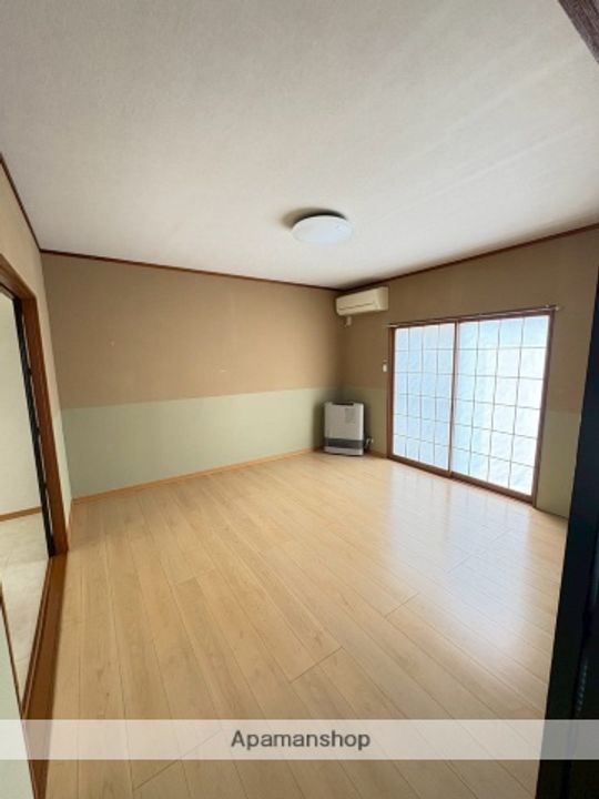 サンライズハイツA棟の居間