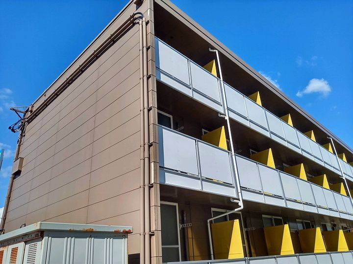 レオパレスモナミ103の外観