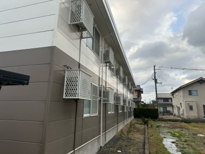 レオパレスエステートⅡ105の外観