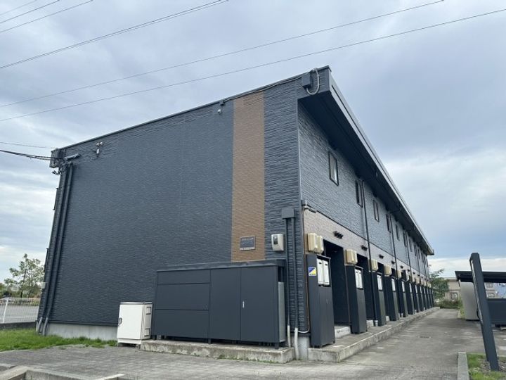 レオパレス横手こまち102の外観