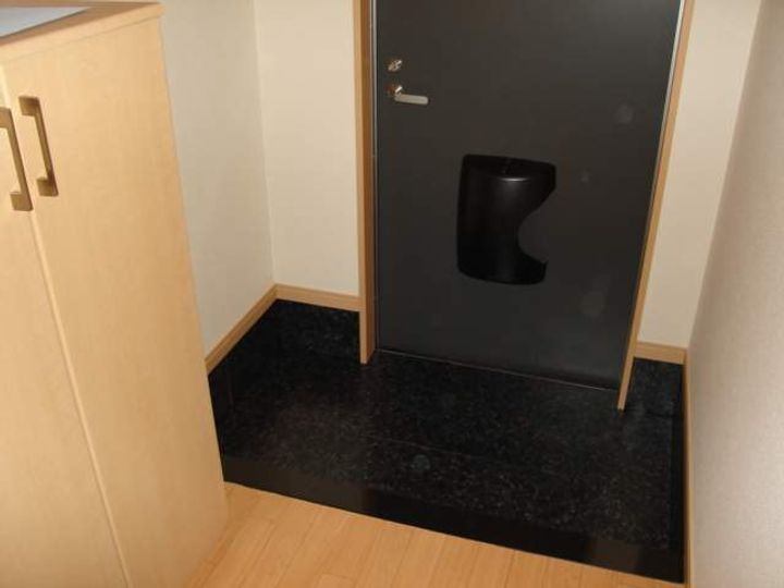 セジュン外旭川の玄関