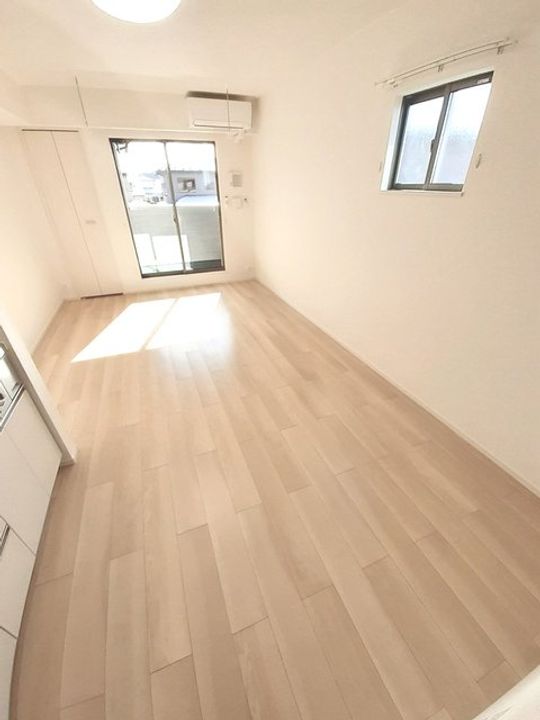 エクセレント赤井の居間