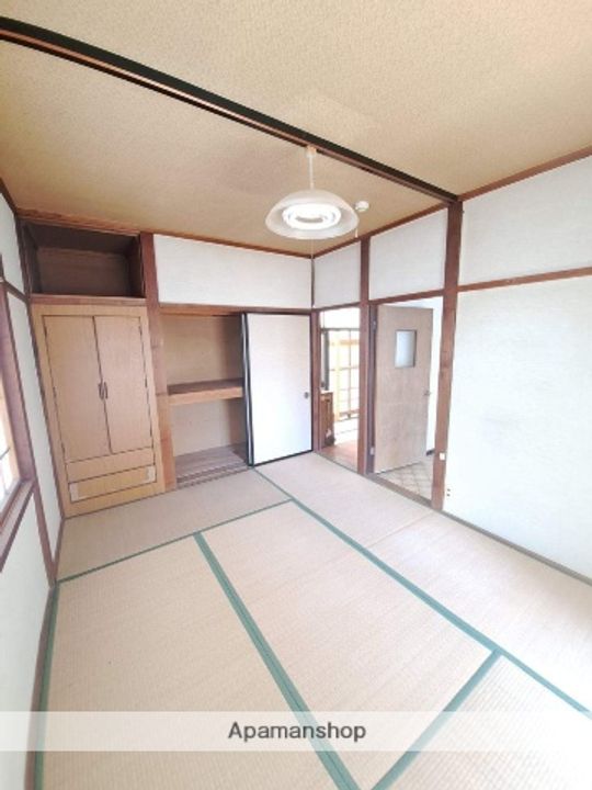 秋田県大仙市飯田字屋舗通の賃貸アパート101の居間