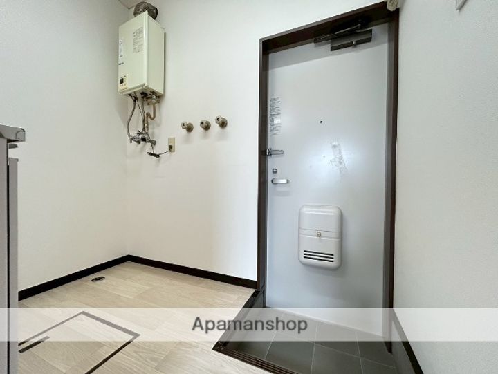 サンパレス大町の玄関