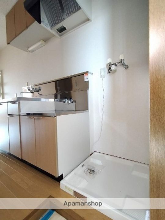 秋田県秋田市川元むつみ町の賃貸マンション203の内装