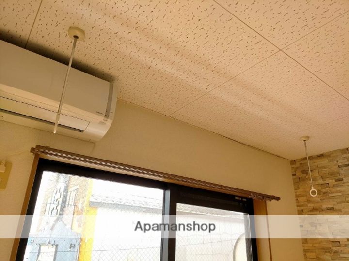 秋田県秋田市川元むつみ町の賃貸マンション203の内装